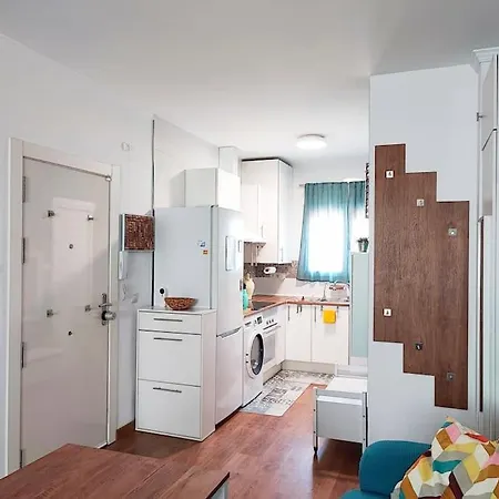 Apartment Bright And Quiet In *