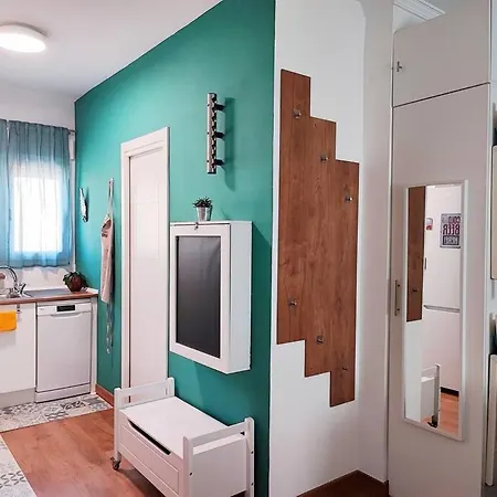 Apartment Bright And Quiet In Málaga